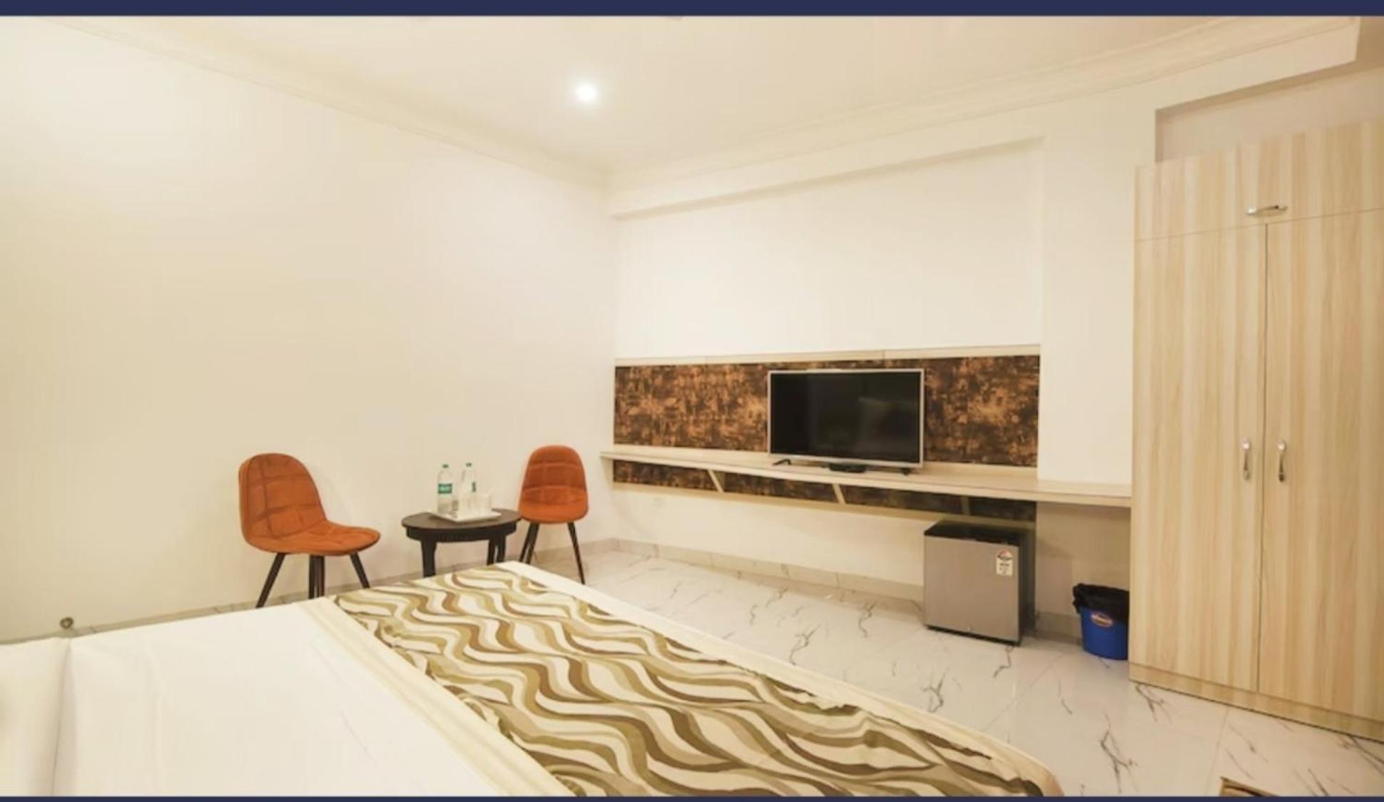 Hotel Almora Inn - Near By Delhi International Airport - With Free Airport Pickup And Drop New Delhi Exterior foto