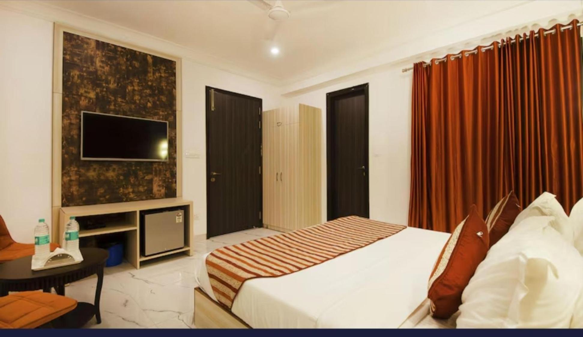 Hotel Almora Inn - Near By Delhi International Airport - With Free Airport Pickup And Drop New Delhi Exterior foto