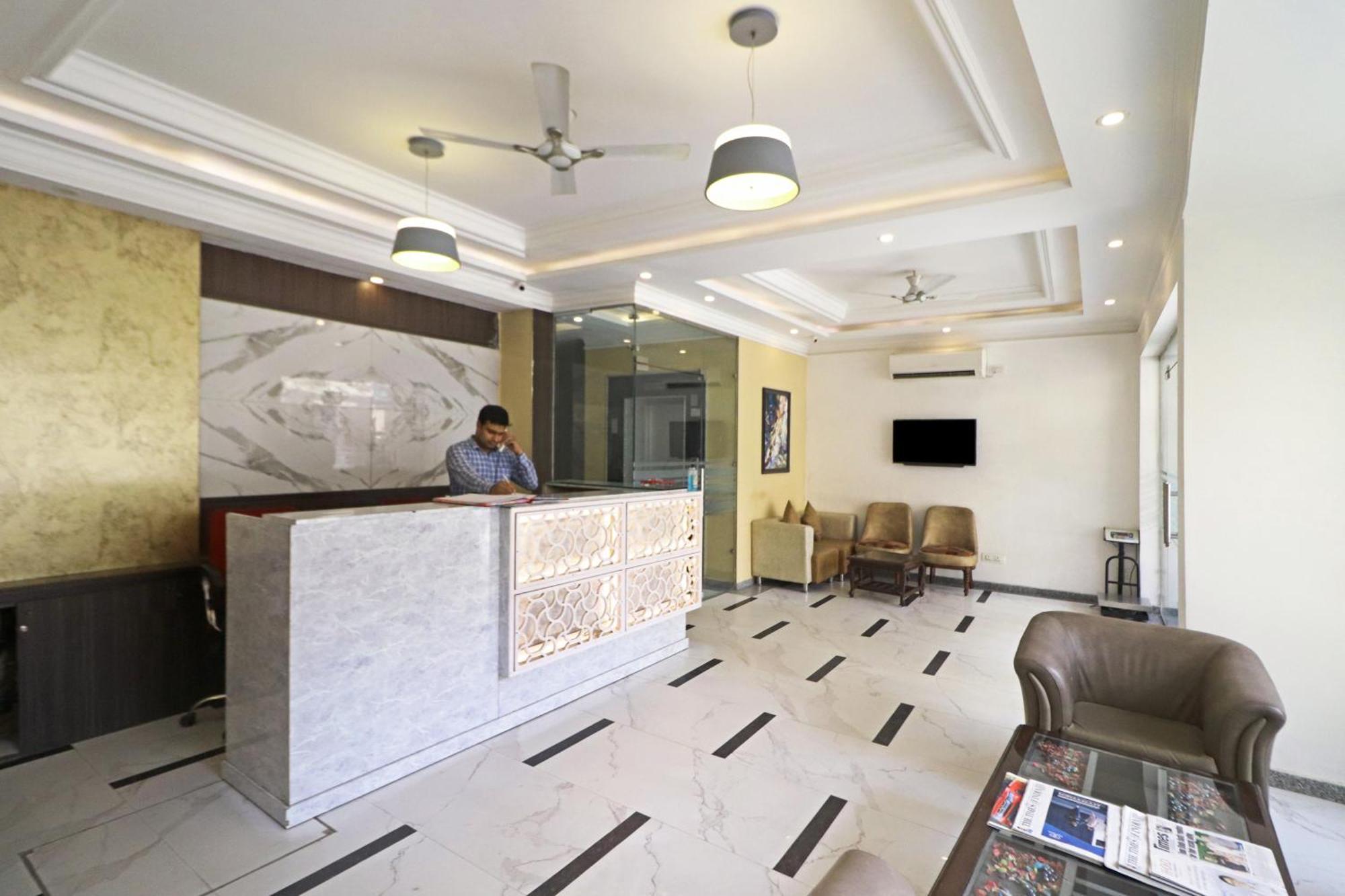 Hotel Almora Inn - Near By Delhi International Airport - With Free Airport Pickup And Drop New Delhi Exterior foto