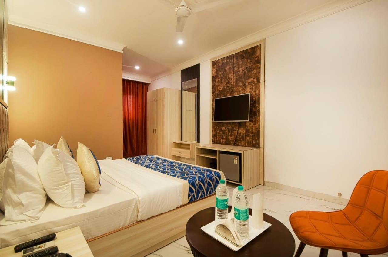 Hotel Almora Inn - Near By Delhi International Airport - With Free Airport Pickup And Drop New Delhi Exterior foto