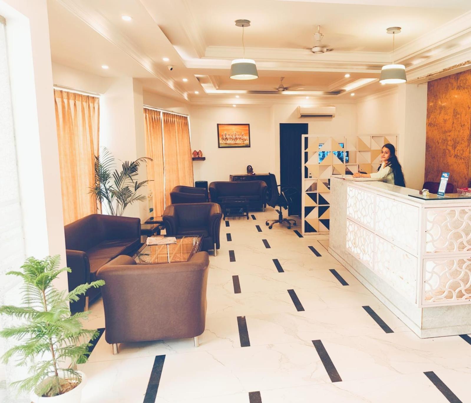Hotel Almora Inn - Near By Delhi International Airport - With Free Airport Pickup And Drop New Delhi Exterior foto