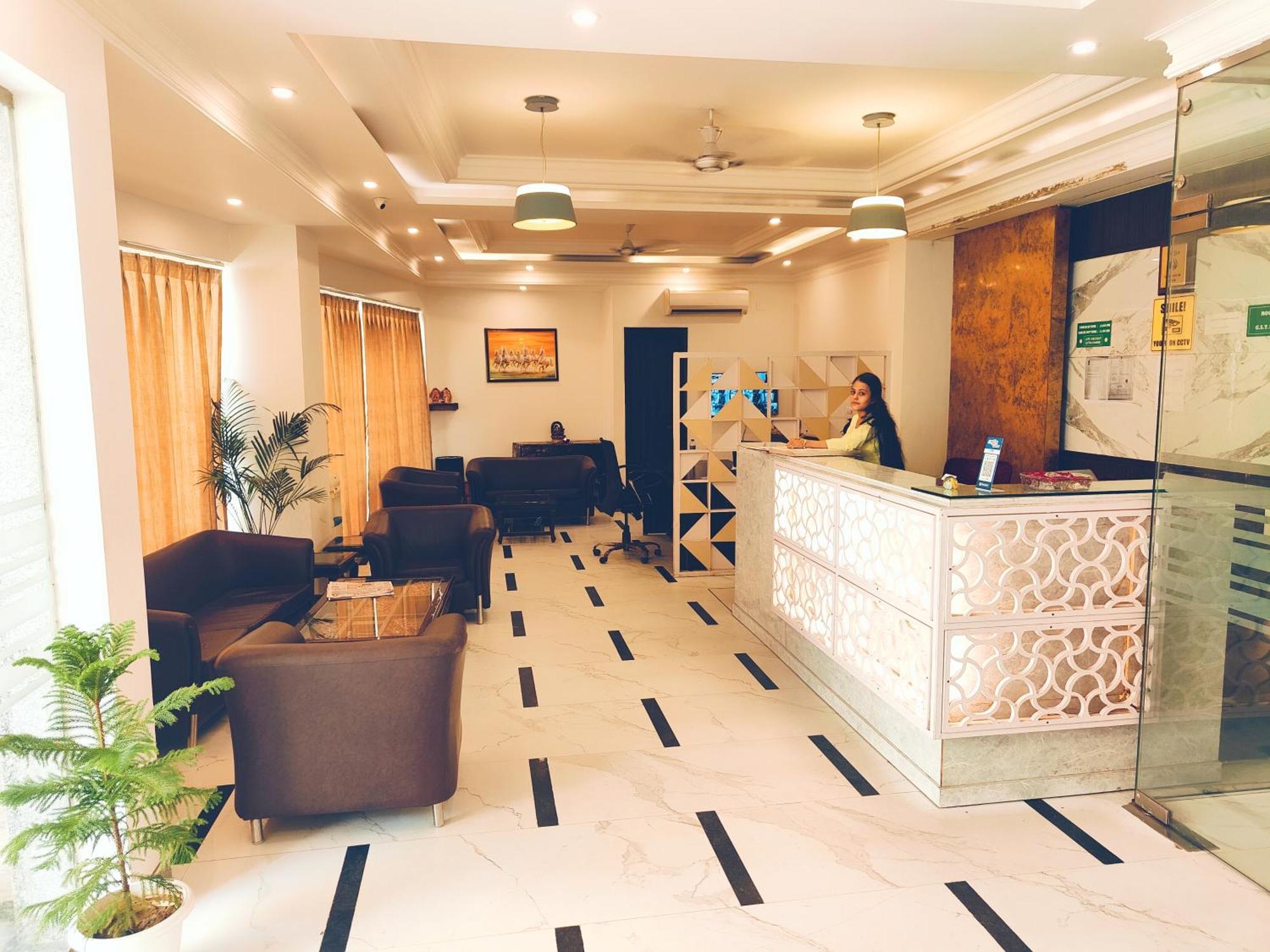 Hotel Almora Inn - Near By Delhi International Airport - With Free Airport Pickup And Drop New Delhi Exterior foto